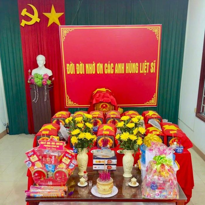 Các hài cốt liệt sĩ được bảo vệ, chăm sóc và hương khói chu đáo. Ảnh: Xuân Diện