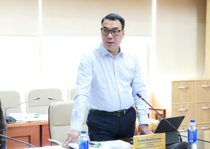TS.BS Nguyễn Ngô Quang - Cục trưởng Cục Khoa học Công nghệ và Đào tạo, Phó Chủ tịch Hội đồng Y khoa Quốc gia phát biểu. Ảnh: Trần Minh