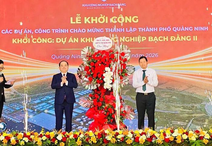 Bí thư Tỉnh ủy Quản Minh Cường dự và phát biểu tại lễ khởi công. Ảnh: Sở VHTTDL Quảng Ninh