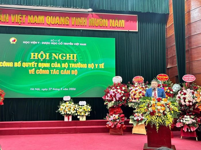 PGS.TS Đoàn Quang Huy, Phó Giám đốc Học viện thay mặt các đồng chí được bổ nhiệm phát biểu nhận nhiệm vụ.
