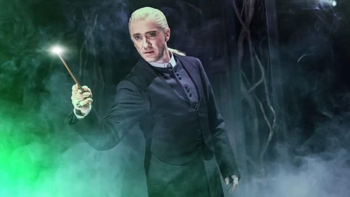 Tom Felton tham gia vở kịch Harry Potter and The Cursed Child với vai Draco Malfoy.