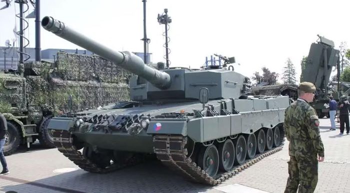Một trong những nội dung đáng chú ý là khôi phục khả năng chiến đấu ban đêm của xe tăng. Hệ thống truyền động tháp pháo thủy lực hiện có cũng được thay thế bằng hệ thống truyền động điện.