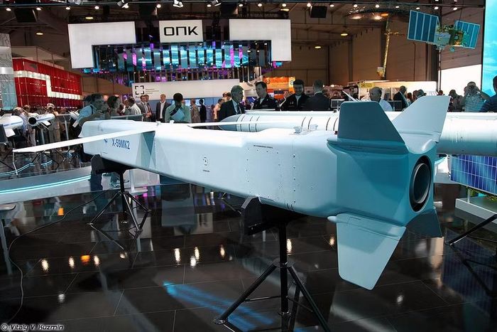 Việc mở rộng quy mô phi đội Su-57 đã cho phép chúng tham gia vào các hoạt động tác chiến trên tất cả các mặt trận, theo nhận định từ Tạp chí Military Watch (MW) của Mỹ.
