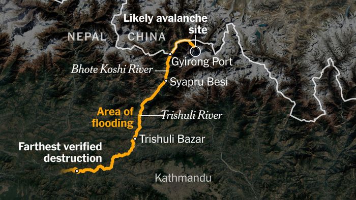  Dòng bùn nhão tiếp tục tràn xuống hạ lưu kéo dài ít nhất khoảng 72 km dọc theo dòng sông Trishuli, tàn phá hàng loạt tòa nhà, cây cầu và làm ngập lụt các khu vực xung quanh. Bản đồ vệ tinh cho thấy dòng lũ bắt đầu từ cửa khẩu biên giới Gyirong đã tiến sâu vào lãnh thổ Nepal. Ảnh: New York Times. 