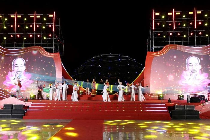 Các tiết mục nghệ thuật khơi dậy niềm tự hào, tình yêu quê hương, đất nước