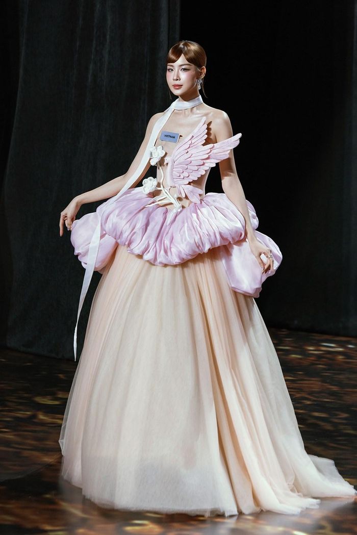 Hoa hậu Bảo Ngọc chiến thắng phần thi Top Model khu vực châu Á và châu Đại Dương, giành vé vào thẳng Top 40 chung cuộc Miss World 2026