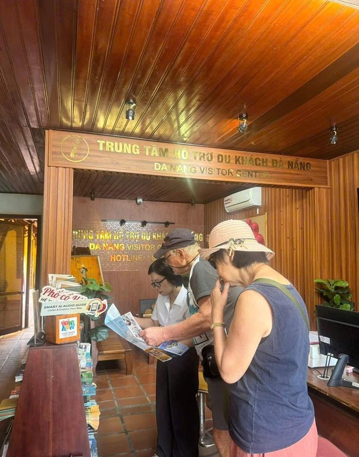 Trung tâm Hỗ trợ du khách hiện có 2 văn phòng đặt tại phường Hải Châu và phường Hội An, các quầy thông tin tại các sân bay Đà Nẵng, Chu Lai