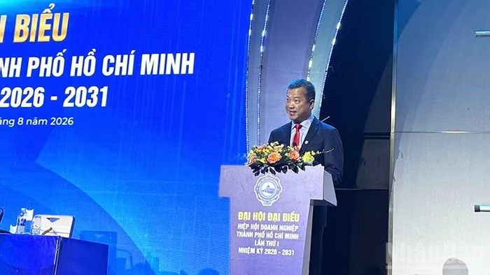 Ông Mai Hữu Tín phát biểu nhận nhiệm vụ tại Đại hội. (Ảnh: HOÀNG LIÊM)
