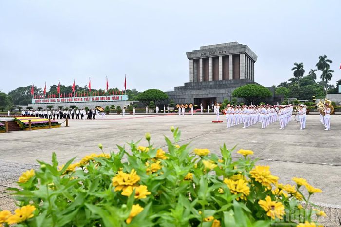 Quang cảnh buổi lễ trên Quảng trường Ba Đình.