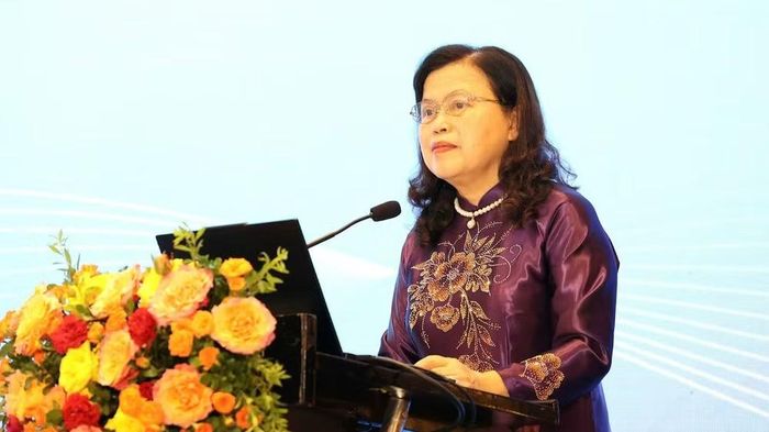  Phó Giáo sư, Tiến sĩ Nguyễn Thị Xuyên, Chủ tịch Tổng hội Y học Việt Nam phát biểu tại hội nghị. (Ảnh: TRẦN MINH) 