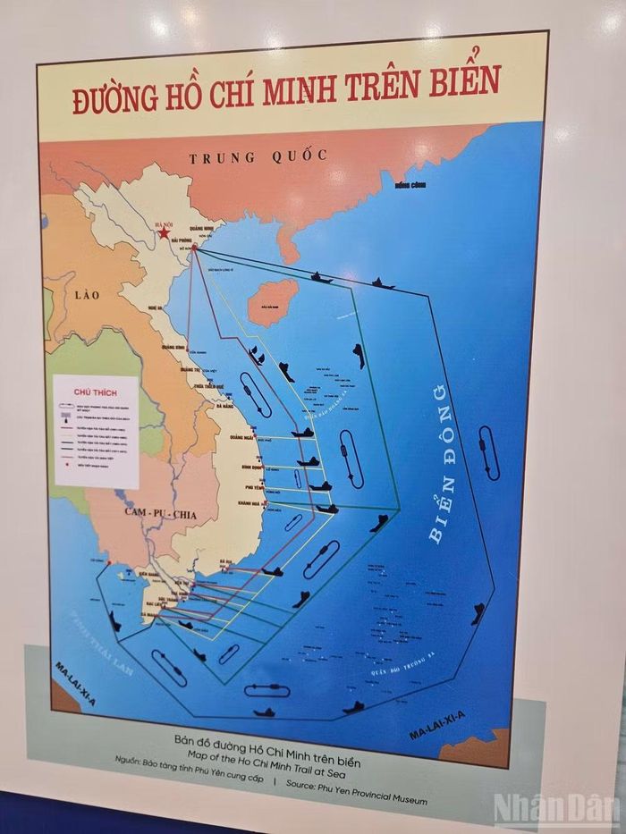 Bản đồ đường Hồ Chí Minh trên biển. (Ảnh: Lê Đình Thìn)