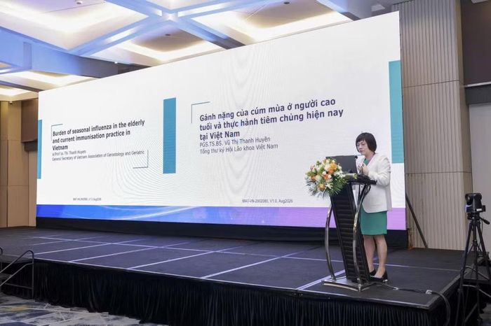 Phó Giáo sư, Tiến sĩ, bác sĩ Vũ Thị Thanh Huyền - Tổng thư ký Hội Lão khoa Việt Nam nhấn mạnh, tuy chưa có dữ liệu thống kê chính thức từ cơ quan quản lý, nhưng dựa vào số lượng vaccine cúm đã được tiêm trong năm 2023, ước tính tỷ lệ bao phủ vaccine cúm ở người cao tuổi tại Việt Nam chỉ đạt khoảng 5%.