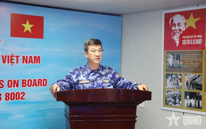 Đại tá, TS Nguyễn Minh Khánh, Phó tư lệnh, Tham mưu trưởng Vùng Cảnh sát biển 2 ôn lại truyền thống lực lượng Cảnh sát biển Việt Nam. 