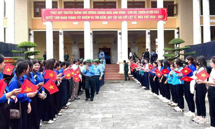  Đội K53 xuất quân lên đường thực hiện nhiệm vụ. 
