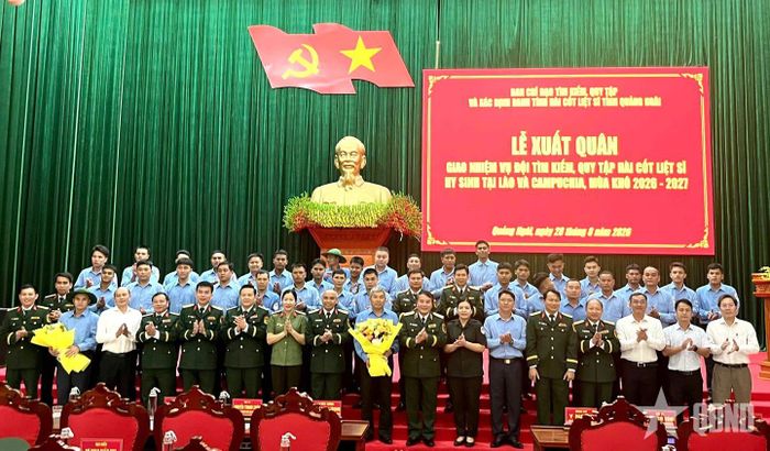  Quang cảnh buổi lễ xuất quân tại Quảng Ngãi. 