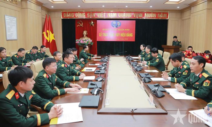  Quang cảnh buổi lễ.