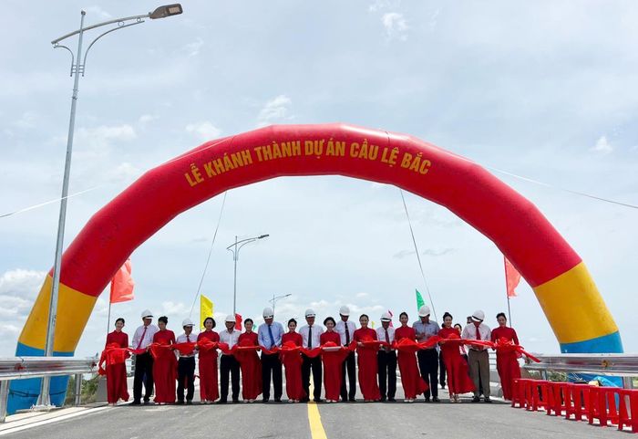 Khánh thành dự án Cầu Lệ Bắc.
