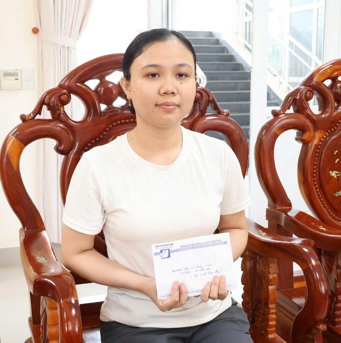  Em Hải Nữ Hoàng Linh gửi lời cảm ơn Báo SGGP và cơ sở Như Lan đã tiếp sức, giúp em tiến gần hơn đến ước mơ trở thành bác sĩ 