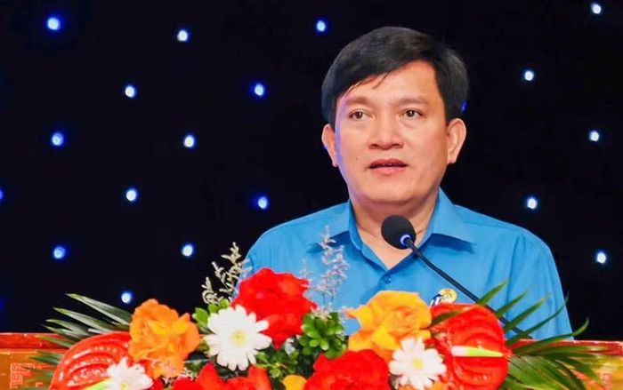 Ông Nguyễn Xuân Hùng, Phó Chủ tịch Tổng LĐLĐ Việt Nam phát biểu chỉ đạo tại Tọa đàm.