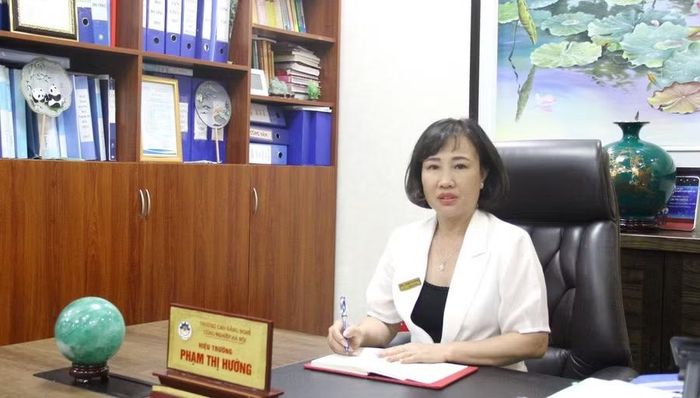 Bà Phạm Thị Hường - Hiệu trưởng Trường Cao đẳng nghề Công nghiệp Hà Nội. Ảnh: Sỹ Điền.