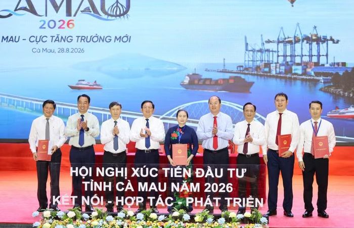 Cà Mau ký kết biên bản ghi nhớ hợp tác đầu tư với 3 tập đoàn, doanh nghiệp.