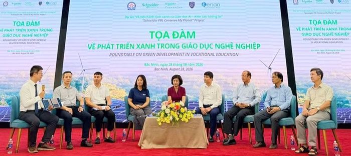 Tọa đàm về phát triển xanh trong giáo dục nghề nghiệp.