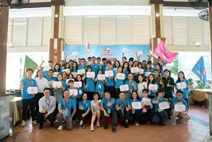 Đại biểu chụp ảnh lưu niệm tại Lễ bế mạc. (Nguồn: BTC)