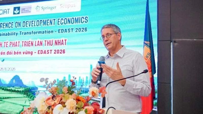 TS. Mark M. Lundy đến từ CIAT. (Ảnh: Thanh Mai)