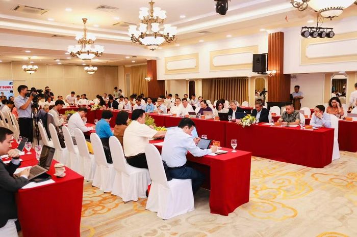 Các đại biểu tham dự hội thảo Xây dựng nguồn nhân lực – Chìa khóa đưa Khánh Hòa phát triển bền vững. ẢNH - BTC