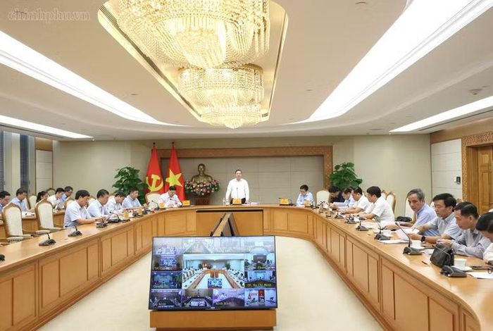 Phó Thủ tướng Thường trực Chính phủ Phạm Gia Túc chủ trì cuộc họp - Ảnh: VGP