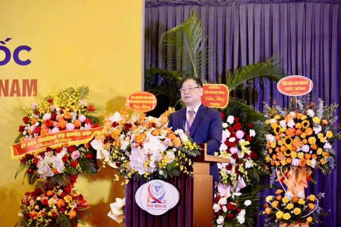 TSKH Phan Xuân Dũng, Chủ tịch Liên hiệp Hội Việt Nam khóa VIII, phát biểu khai mạc.