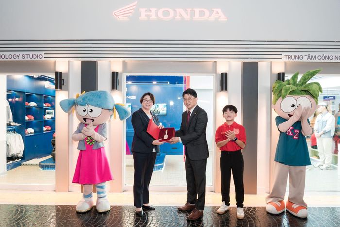 Lễ trao chìa khóa thành phố KidZania cho Honda Việt Nam. Ảnh: HVN