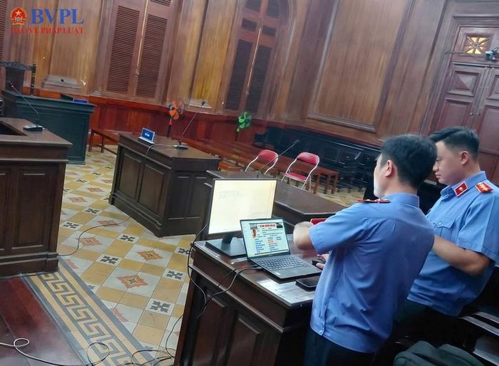 Hệ thống hồ sơ kiểm sát điện tử được phân loại, liên kết khoa học theo từng bị can, phục vụ truy xuất tức thì các tài liệu, chứng cứ tại phiên tòa.