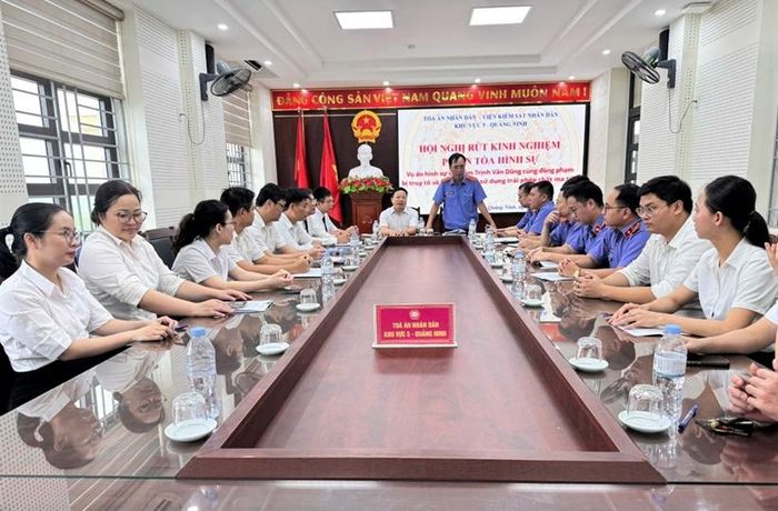  Hai đơn vị tổ chức Hội nghị rút kinh nghiệm sau phiên tòa.