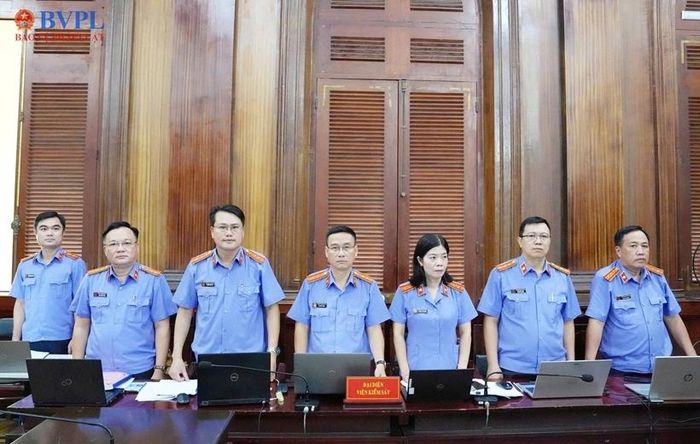 Đại diện VKSND Thành phố Hồ Chí Minh thực hành quyền công tố và kiểm sát xét xử tại phiên tòa Chuyên án VN10, tháng 8/2026 (Ảnh minh họa).