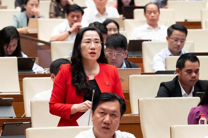 Đại biểu Nguyễn Thị Thủy, Phó Chủ nhiệm Ủy ban Pháp luật và Tư pháp của Quốc hội khóa XVI, đại biểu Quốc hội Đoàn ĐBQH tỉnh Thái Nguyên phát biểu thảo luận về dự án Bộ luật Tố tụng hình sự (sửa đổi) tại Kỳ họp không thường lệ thứ Nhất, Quốc hội khóa XVI, tháng 8/2026. Ảnh: Media Quốc hội
