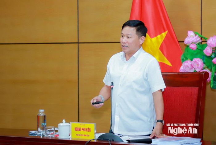 Phó Chủ tịch UBND tỉnh Hoàng Phú Hiền phát biểu kết luận. Ảnh: Thành Duy