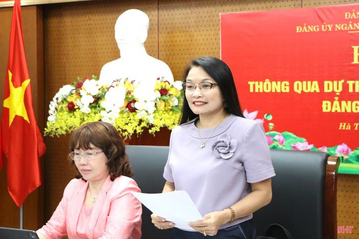 Đồng chí Nguyễn Thị Hà Tân - Phó Bí thư chuyên trách Đảng ủy UBND tỉnh, Phó Trưởng đoàn Giám sát kết luận hội nghị.