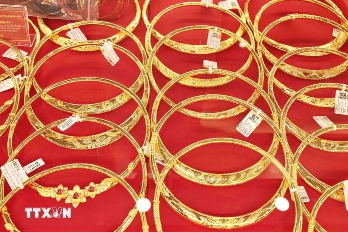 Vàng trang sức bày bán tại Công ty Bảo Tín Mạnh Hải. (Ảnh: Trần Việt/TTXVN)