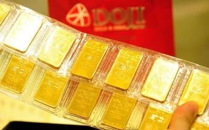 Giá vàng sáng 28/8 giảm về ngưỡng 149,7 triệu đồng/lượng. (Ảnh: Vietnam+)
