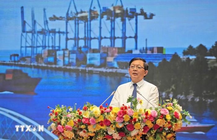 Phó Thủ tướng Chính phủ Hồ Quốc Dũng phát biểu chỉ đạo tại Hội nghị. (Ảnh: Huỳnh Anh/TTXVN)
