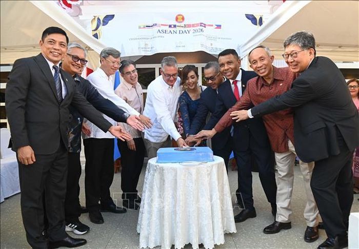 Các đại sứ, đại biện các nước thành viên ASEAN tại Cuba.