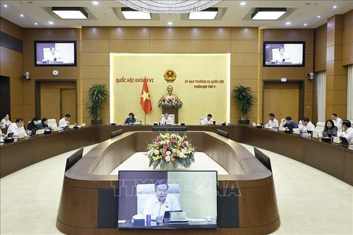 Quang cảnh phiên họp. Ảnh: Doãn Tấn/TTXVN