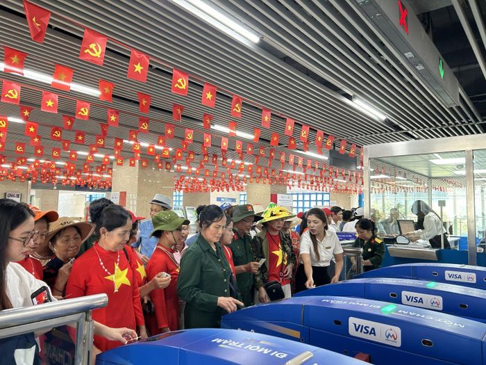 Hà Nội Metro tiếp tục đồng hành cùng hành khách thông qua các Giải pháp giao thông liên hoàn.