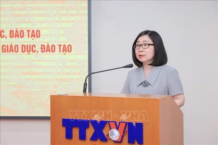 Phó Tổng giám đốc TTXVN Đoàn Thị Tuyết Nhung phát biểu. Ảnh: Minh Quyết/TTXVN