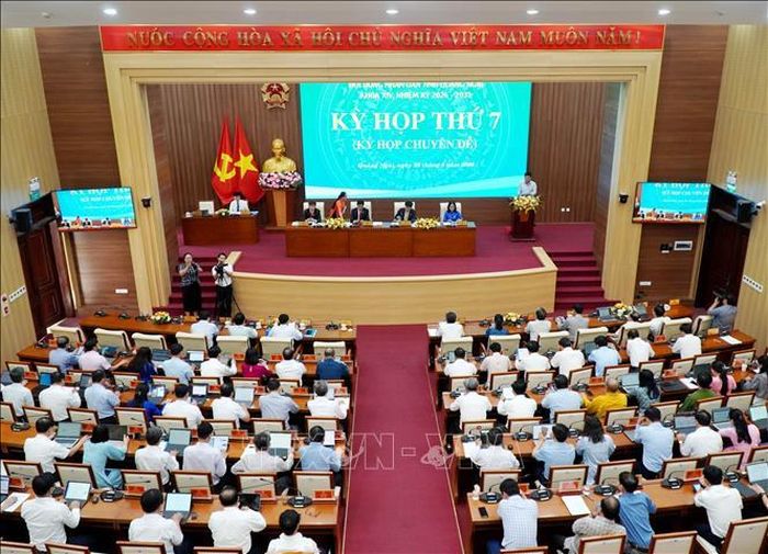 Quang cảnh kỳ họp.