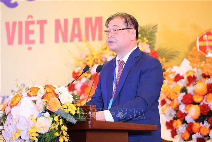 Ông Phan Xuân Dũng, Chủ tịch Liên hiệp các Hội Khoa học và Kỹ thuật Việt Nam khoá VIII phát biểu khai mạc Đại hội. Ảnh: Hoàng Hiếu/TTXVN