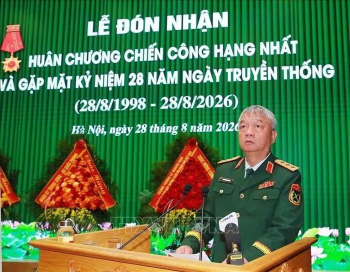 Thượng tướng Nguyễn Quang Ngọc, Ủy viên Trung ương Đảng, Thứ trưởng Bộ Quốc phòng phát biểu chỉ đạo. Ảnh: Trọng Đức/TTXVN