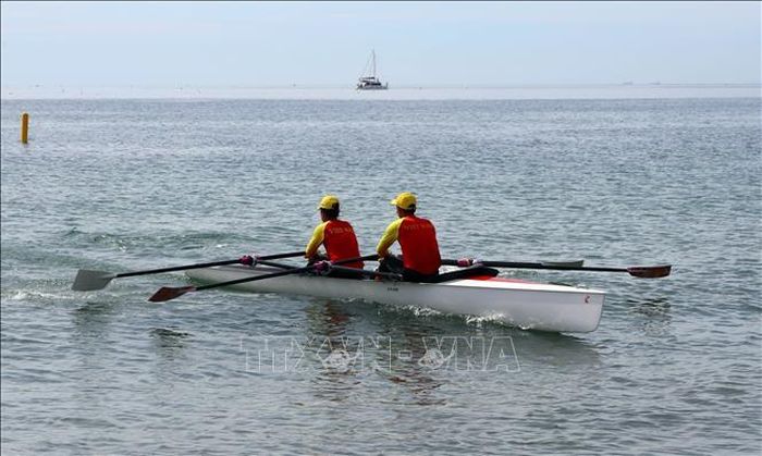 Các vận động viên tranh tài tại Giải Đua thuyền Rowing biển vô địch quốc gia.