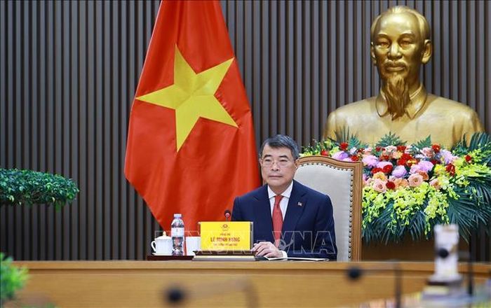 Thủ tướng Lê Minh Hưng điện đàm với Thủ tướng Đức Friedrich Merz. Ảnh: Dương Giang/TTXVN